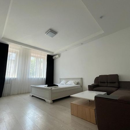 Vip Apartment Karl Marks Avenue Kryvyj Rih Esterno foto