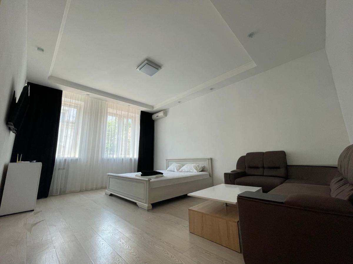 Vip Apartment Karl Marks Avenue Kryvyj Rih Esterno foto